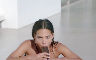 Apolonia Lapiedra hammered roughly at the pool